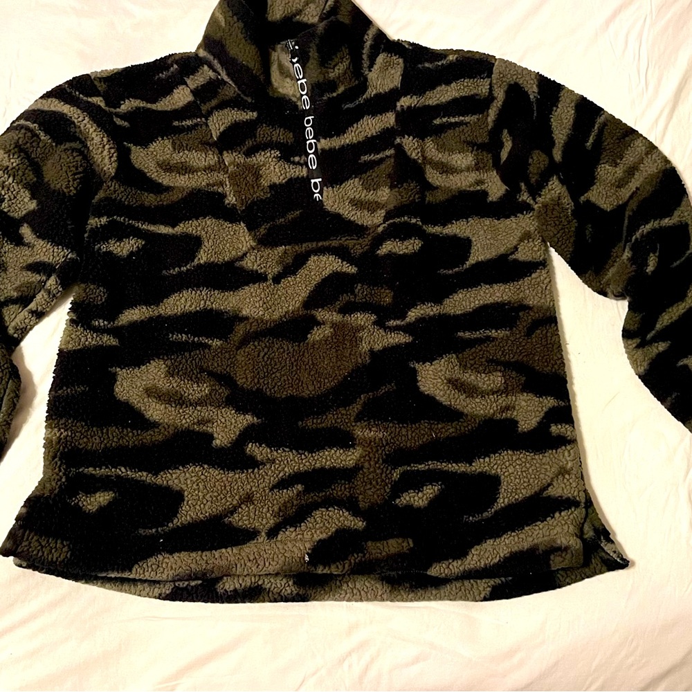 BeBe Sports Sweater